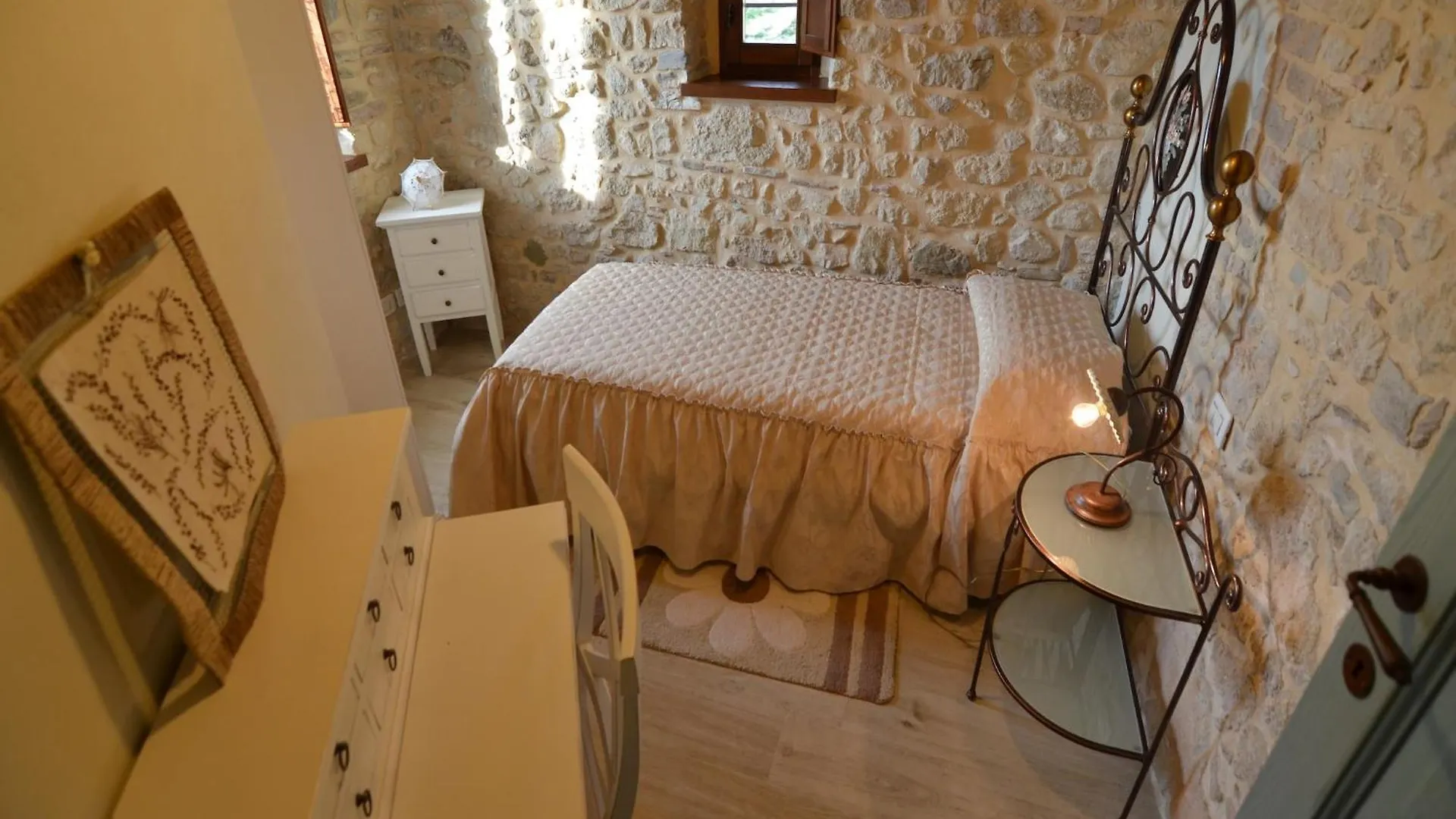 Appealing Apartment In Petrella Guidi With Near Centre