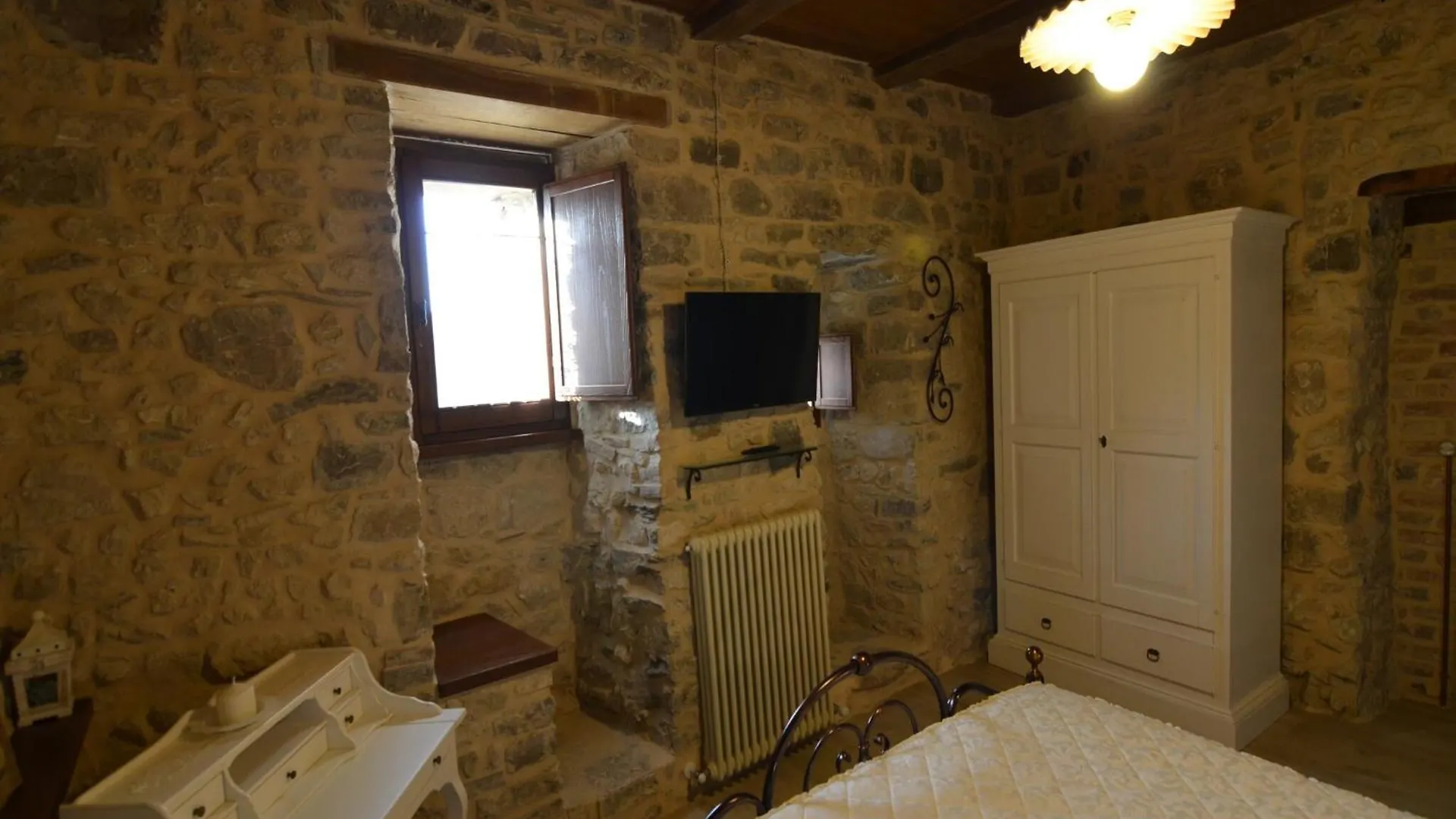 Appealing Apartment In Petrella Guidi With Near Centre